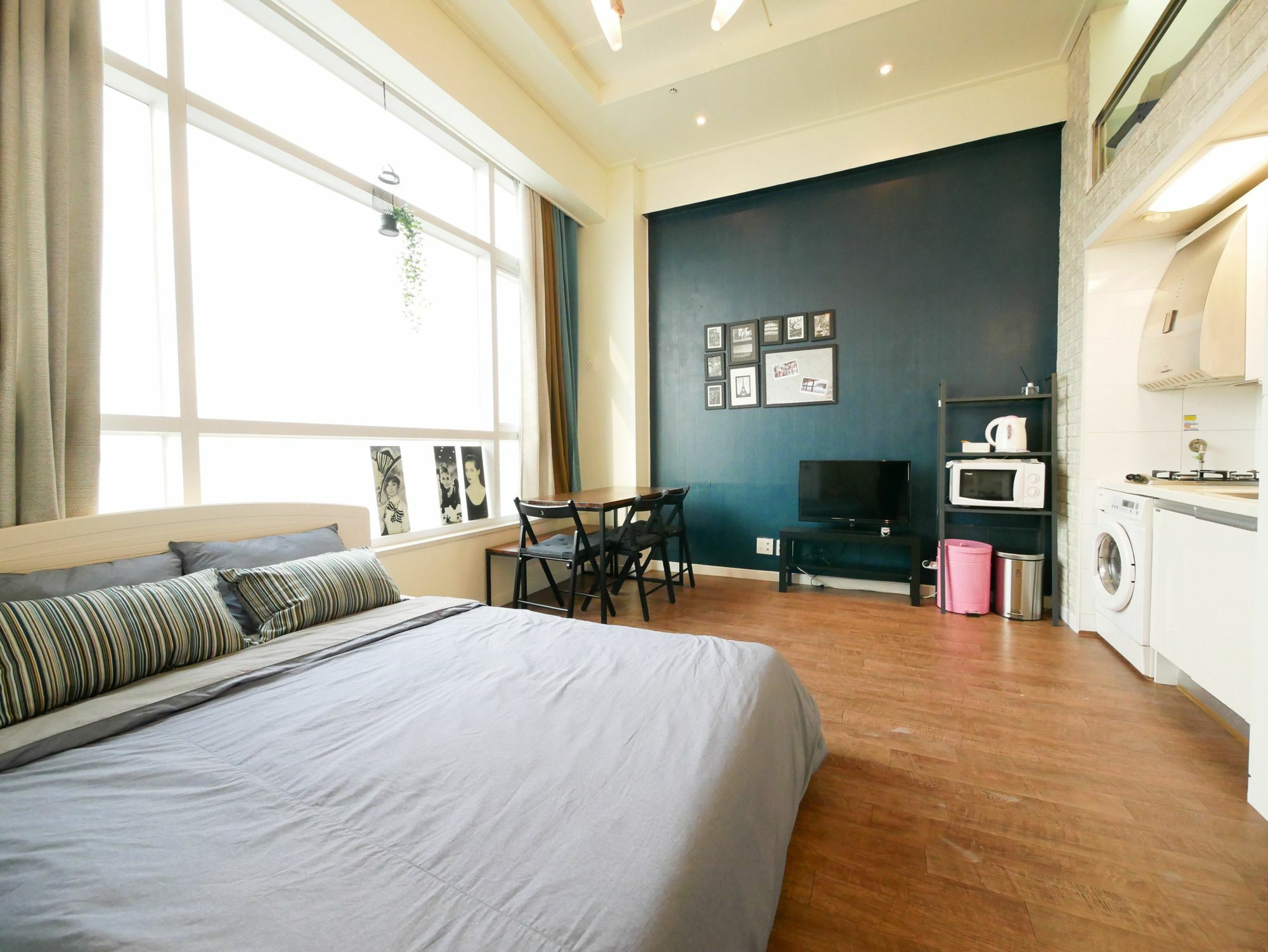 Station Joey House Seoul